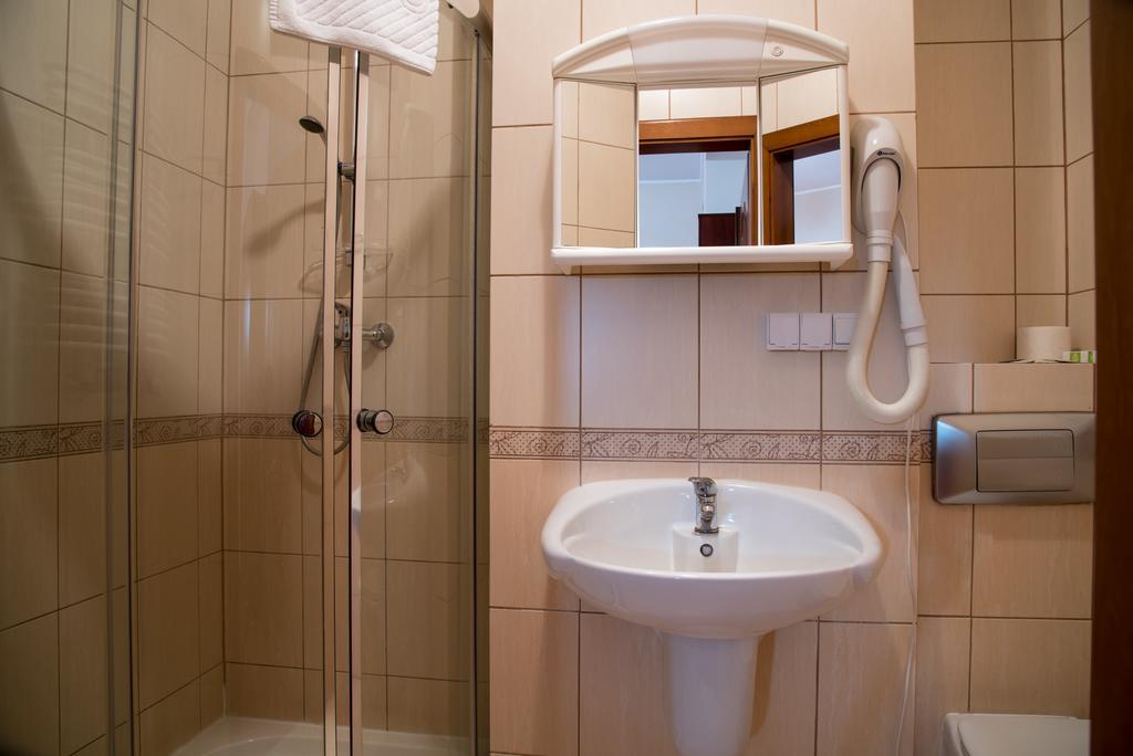 Baron Otel Ciechanów Dış mekan fotoğraf
