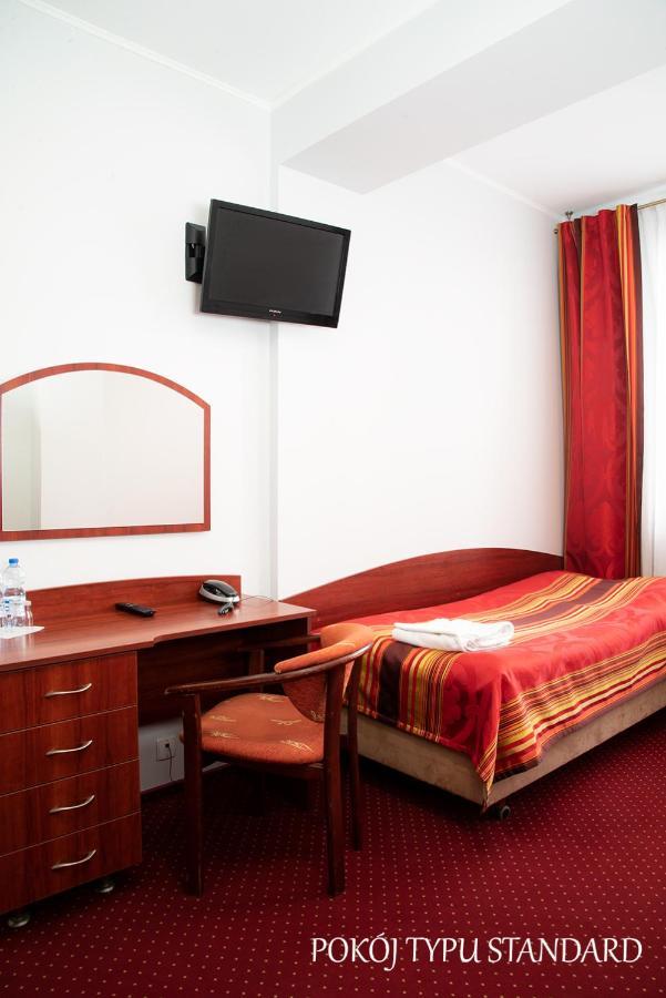Baron Otel Ciechanów Dış mekan fotoğraf